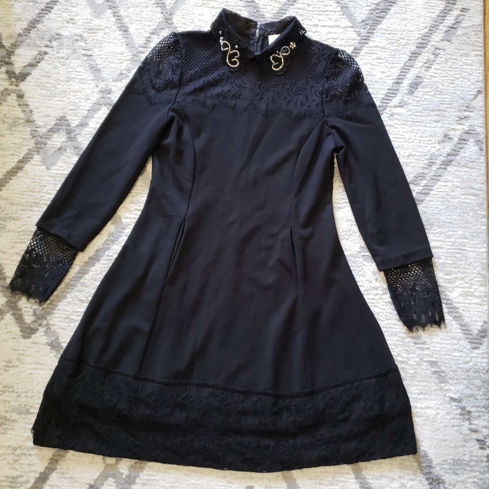 NWOT Vicky and Lucas Lace-Trimmed Dress